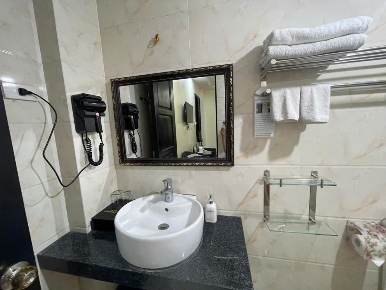 Diamond Hotel Lào Cai Buitenkant foto